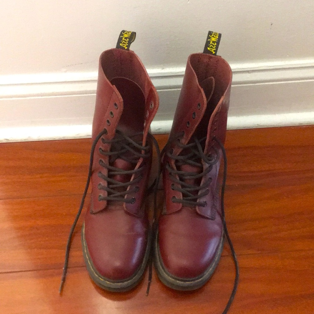 Wine Red Burgundy Dr Martens Boots Size 8